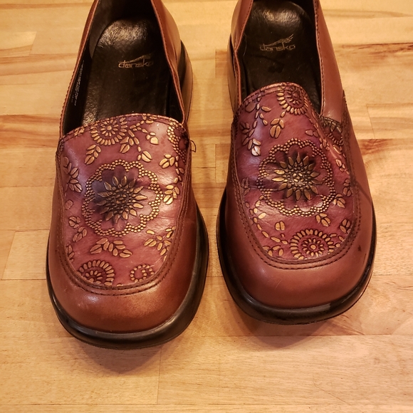 Dansko Shoes - Dansko clogs size 39